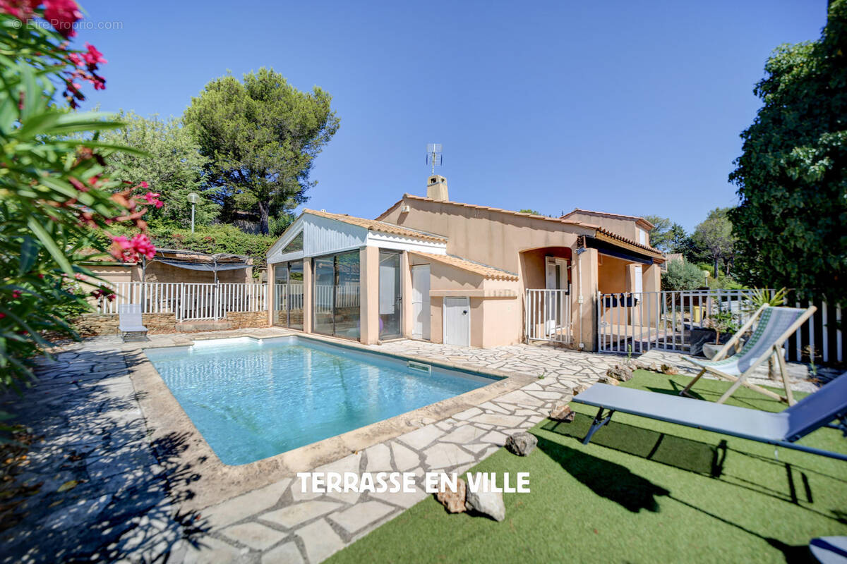 Maison à ROQUEFORT-LA-BEDOULE