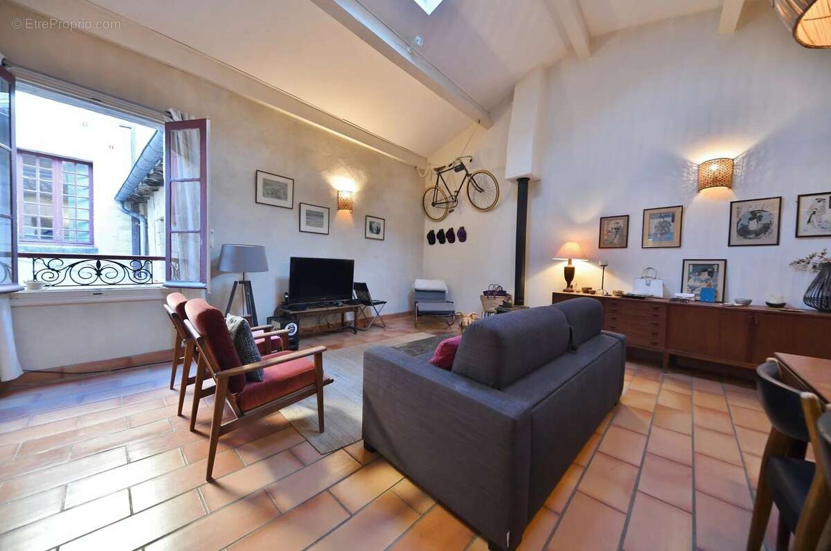 Appartement à UZES