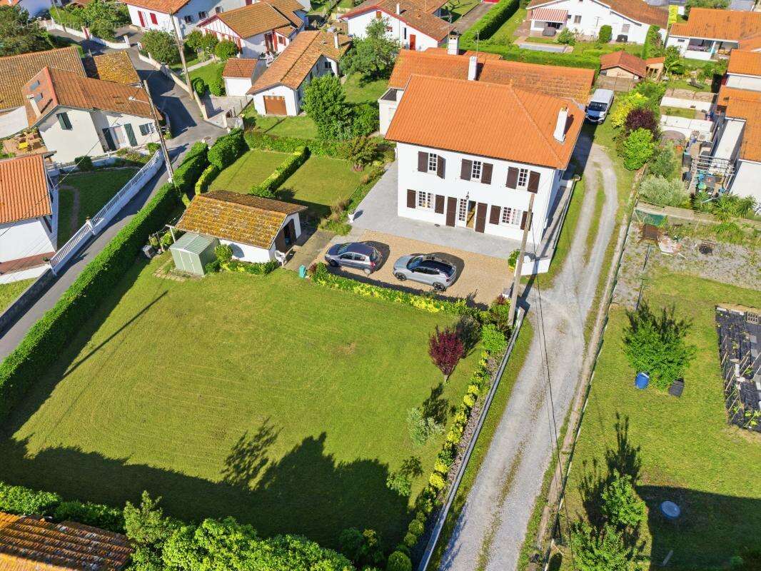 Terrain plat constructible 510m² à Boucau dans une impasse - photo 3