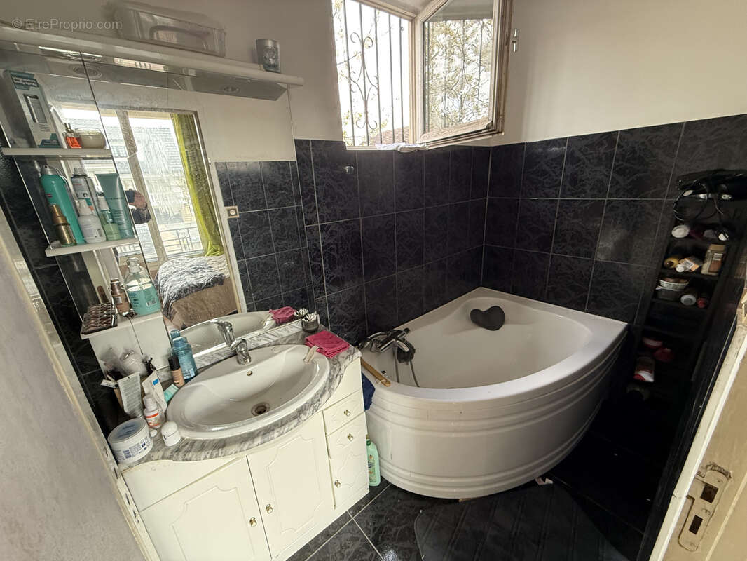 Maison à TREMBLAY-EN-FRANCE