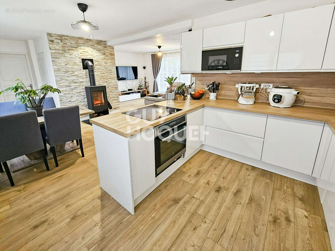 Maison à ROZAY-EN-BRIE