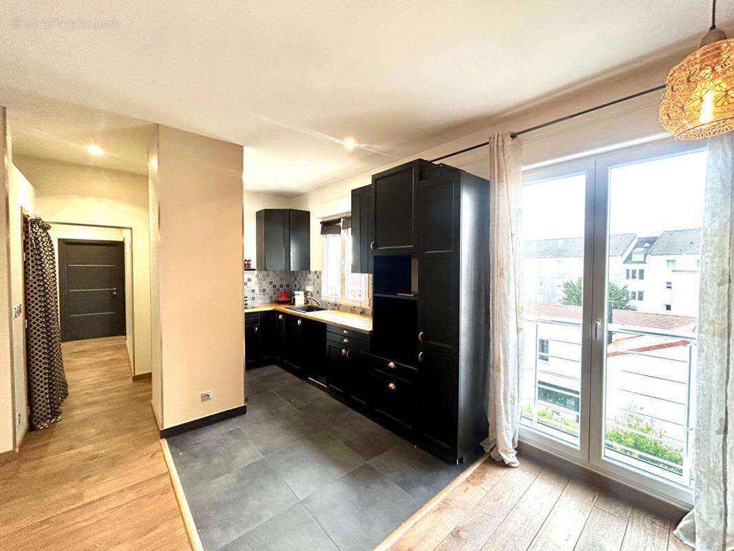 Appartement à FONTENAY-SOUS-BOIS