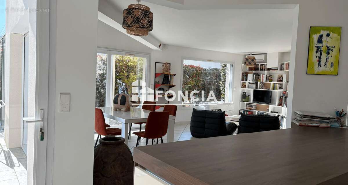 Maison à TOURNON-SUR-RHONE