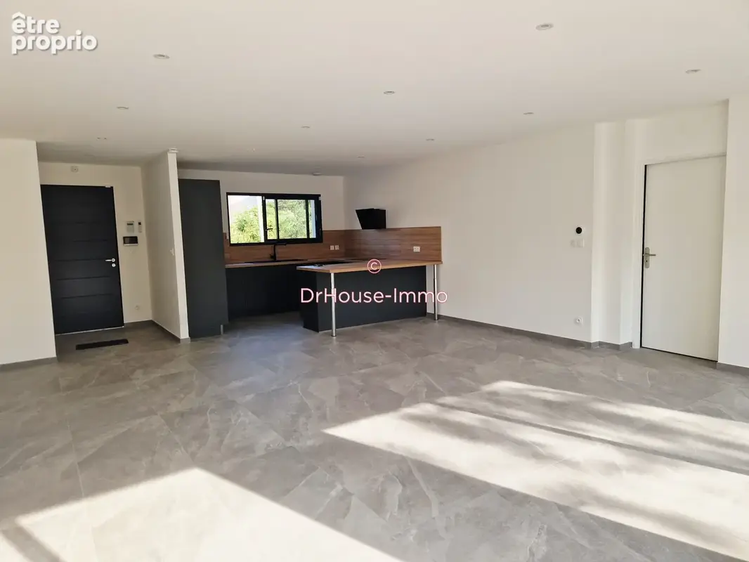 Maison 110 m² à Charmes-Sur-Rhone  - photo 3