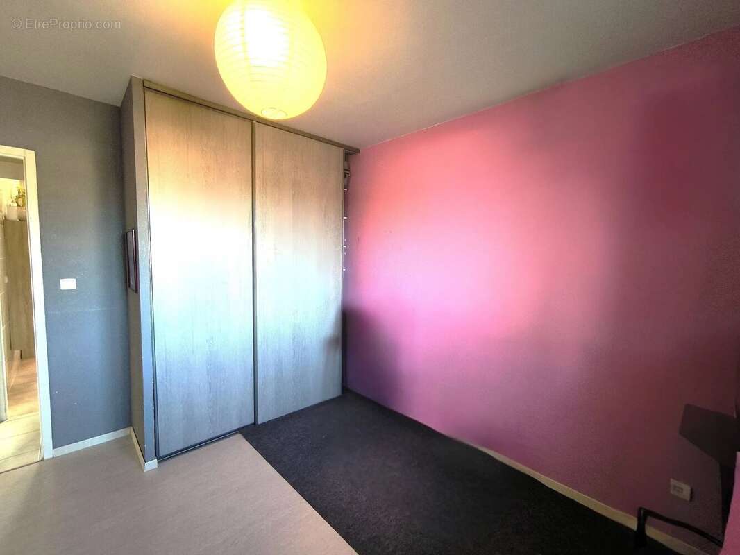 Maison à CRUZILLES-LES-MEPILLAT