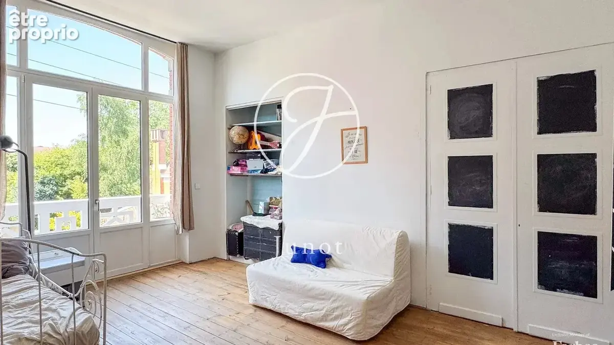Lille - CORMONTAIGNE - Maison bourgeoise à vendre - 10 pièces - 236,42m² habitables - 7 chambres - Terrasse - Jardin - photo 9
