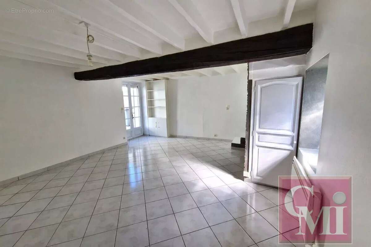 Maison à SAINT-CHERON