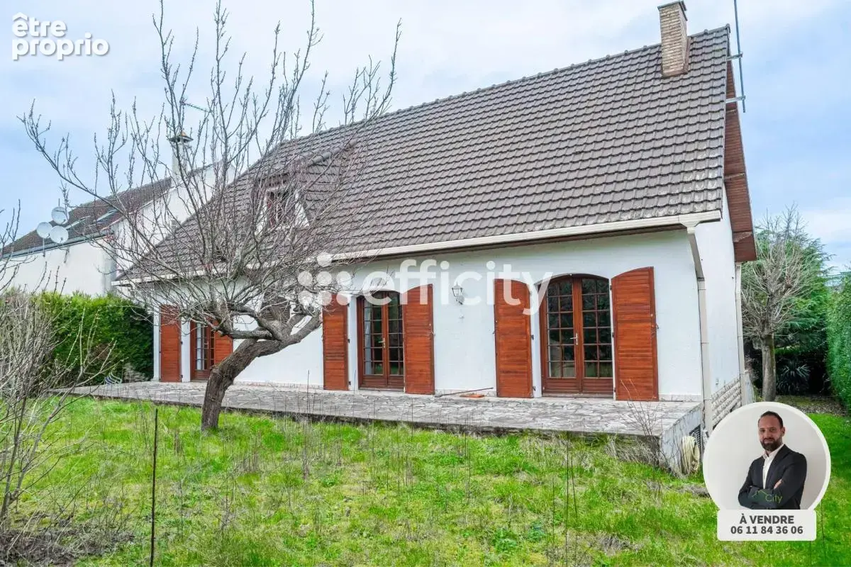 Maison 6 pièces 265 m² à vendre à Villeneuve-Le-Roi (94290) - photo 2