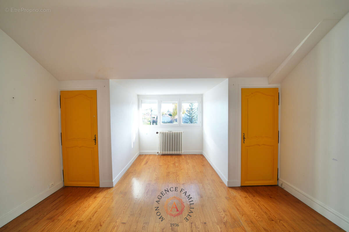 Maison à CLERMONT-FERRAND