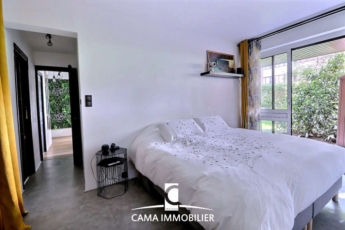 Appartement à FONTENAY-LE-FLEURY