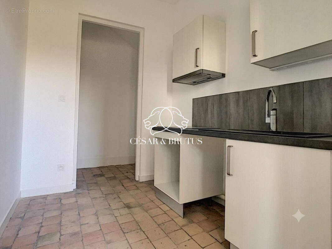 Appartement 124 m² à Saint-Laurent-D'agny  - photo 4