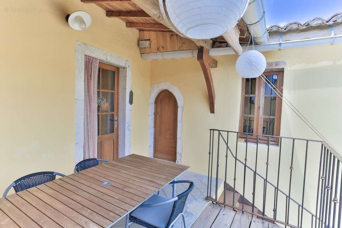 Maison de caractère, rénovée, avec cour et terrasse – Village prisé du Gard - photo 17