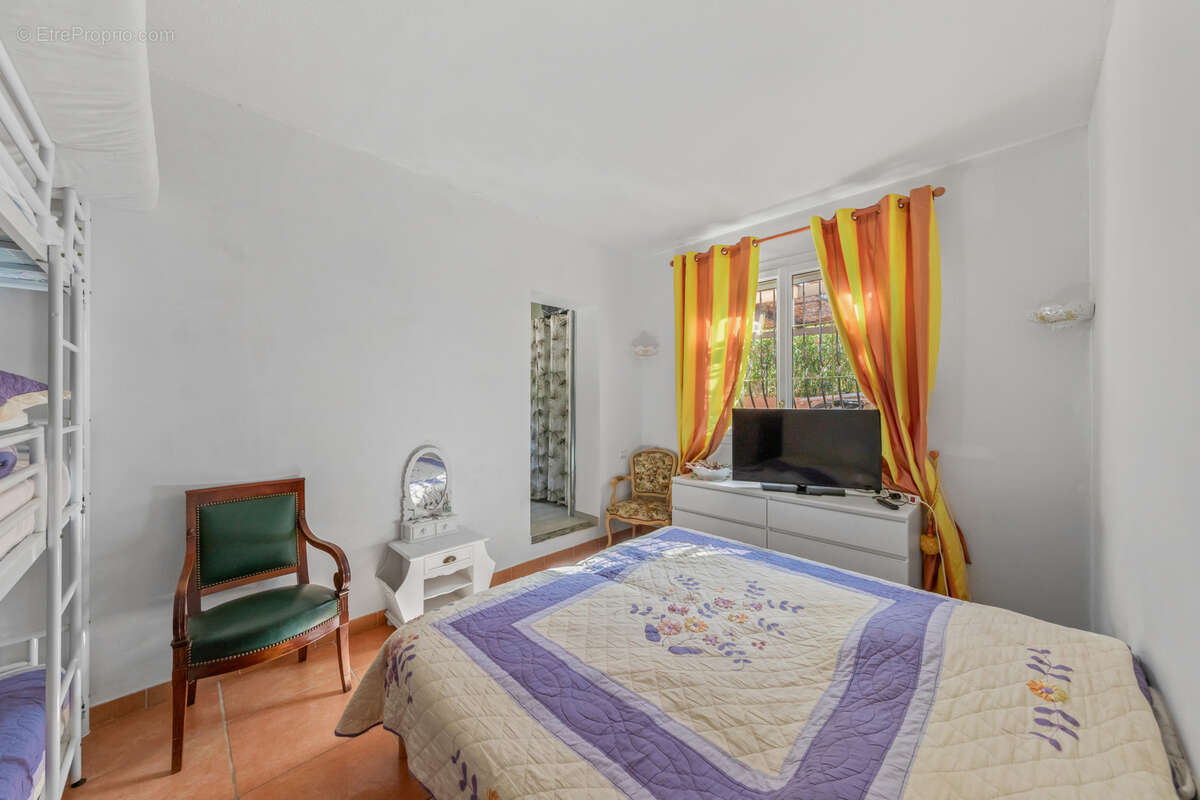 Villa 5 pièces - Bormes-Les-Mimosas - photo 12