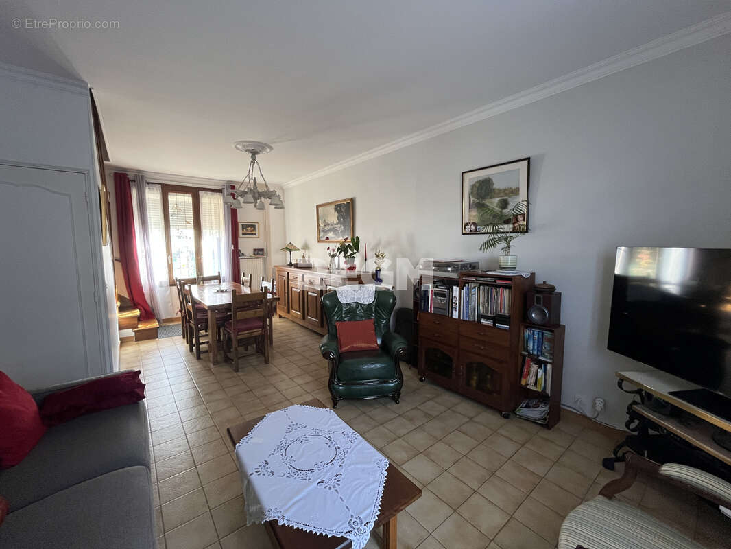 Maison à CORBEIL-ESSONNES