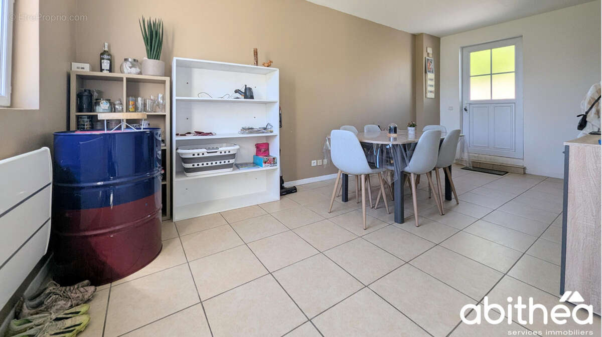 Maison à LES BILLAUX