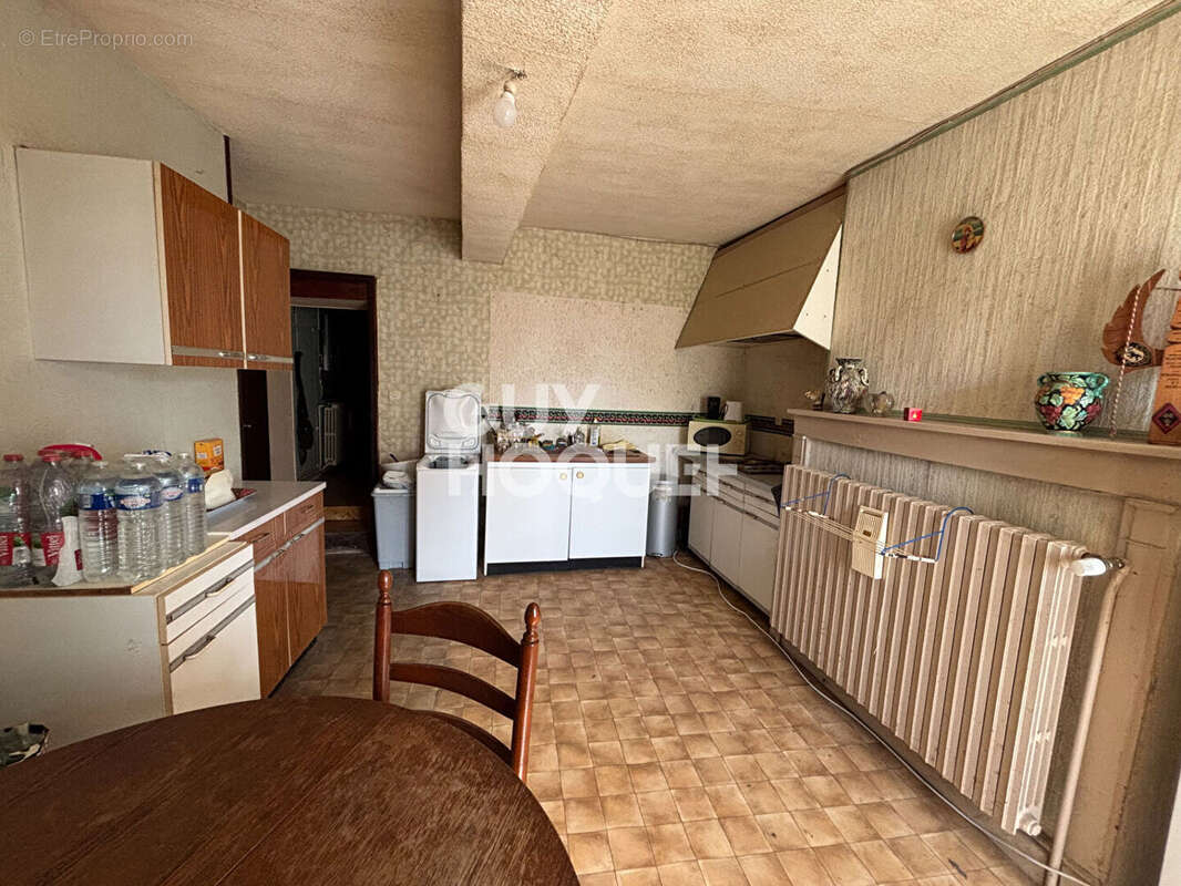 Maison à vendre à BROYES - 4 pièces avec jardin - photo 2