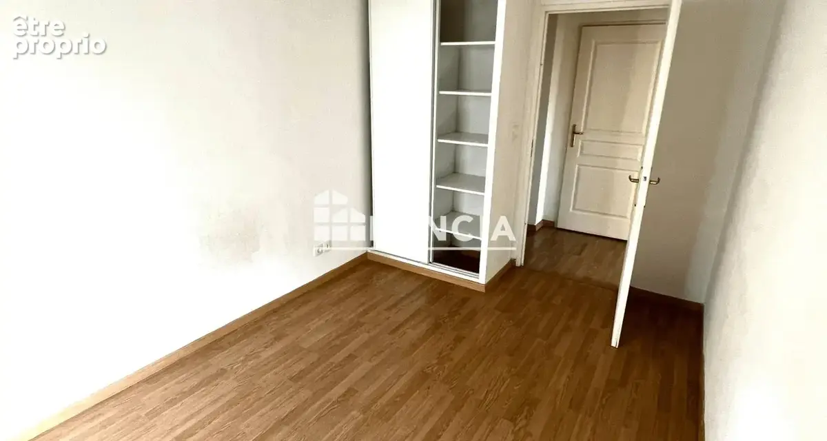 Exclusivite beau t3 en centre ville avec terrasse 26 m2 et parking interieur - photo 3