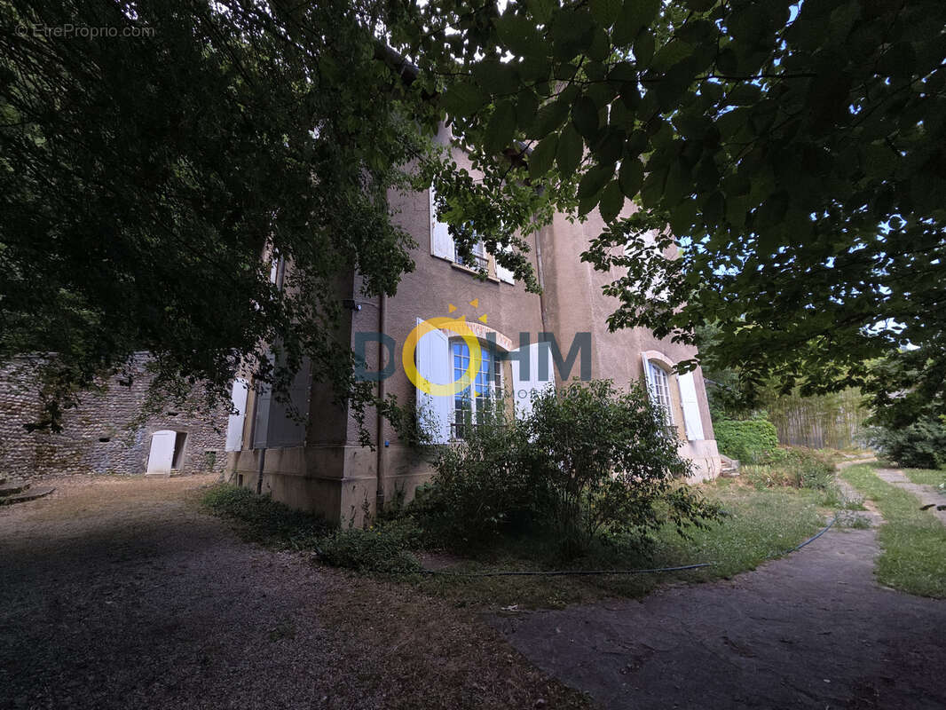 Maison à SAINT-VICTOR-DE-CESSIEU