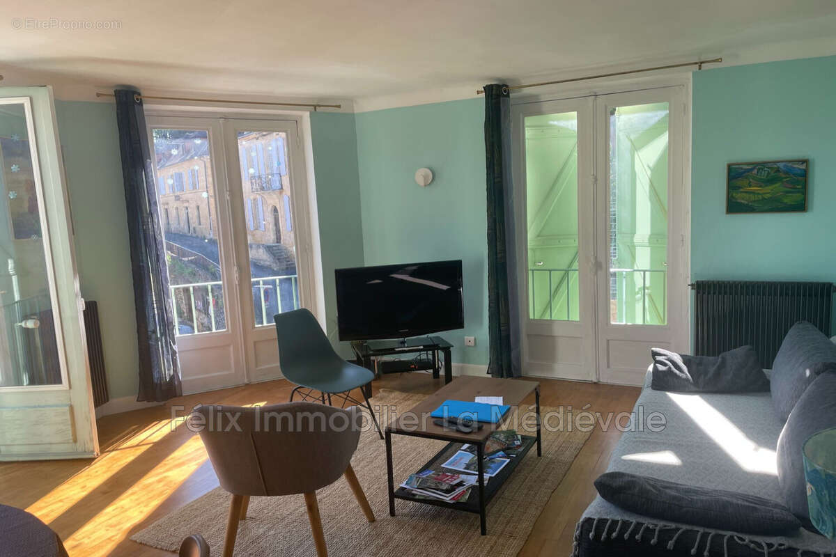 Appartement à SARLAT-LA-CANEDA