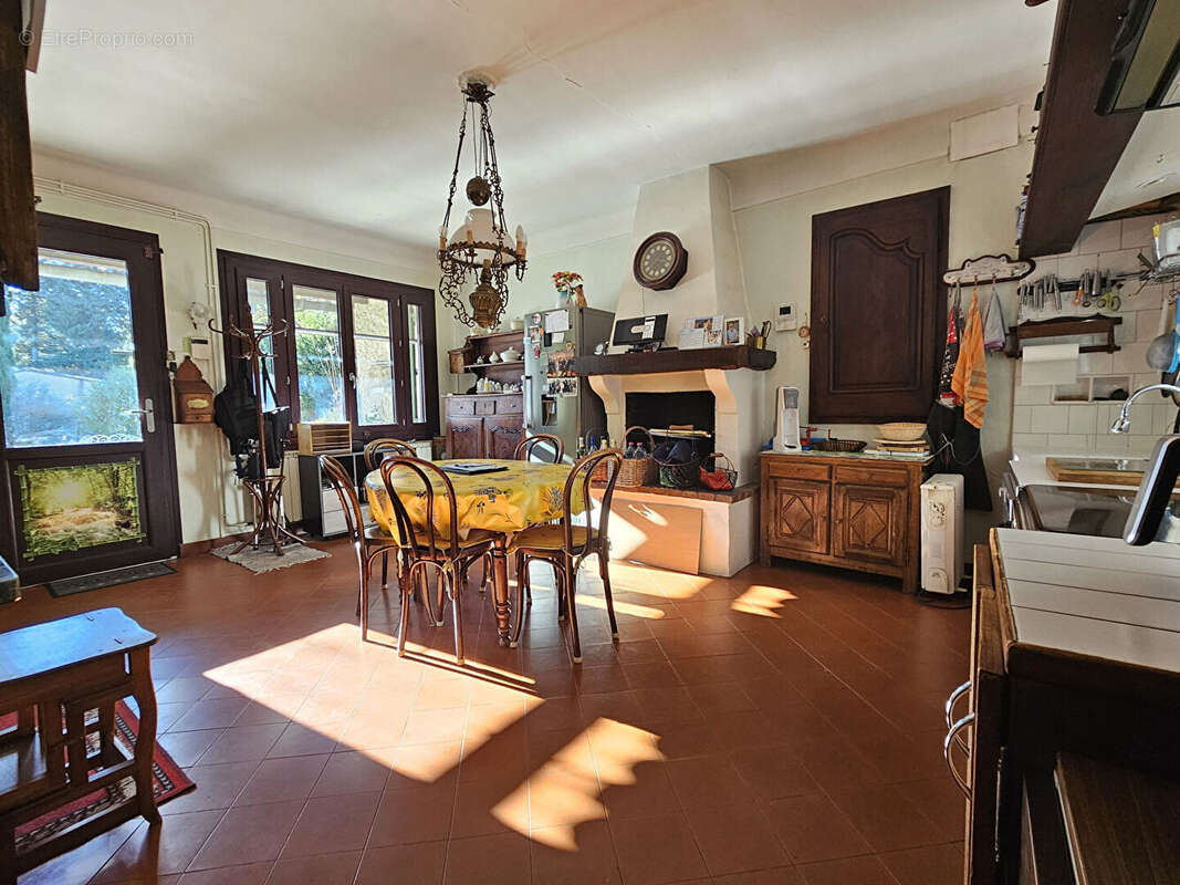 Maison à VILLENEUVE-LES-AVIGNON