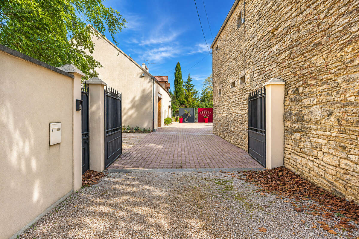 Maison à BLIGNY-LES-BEAUNE