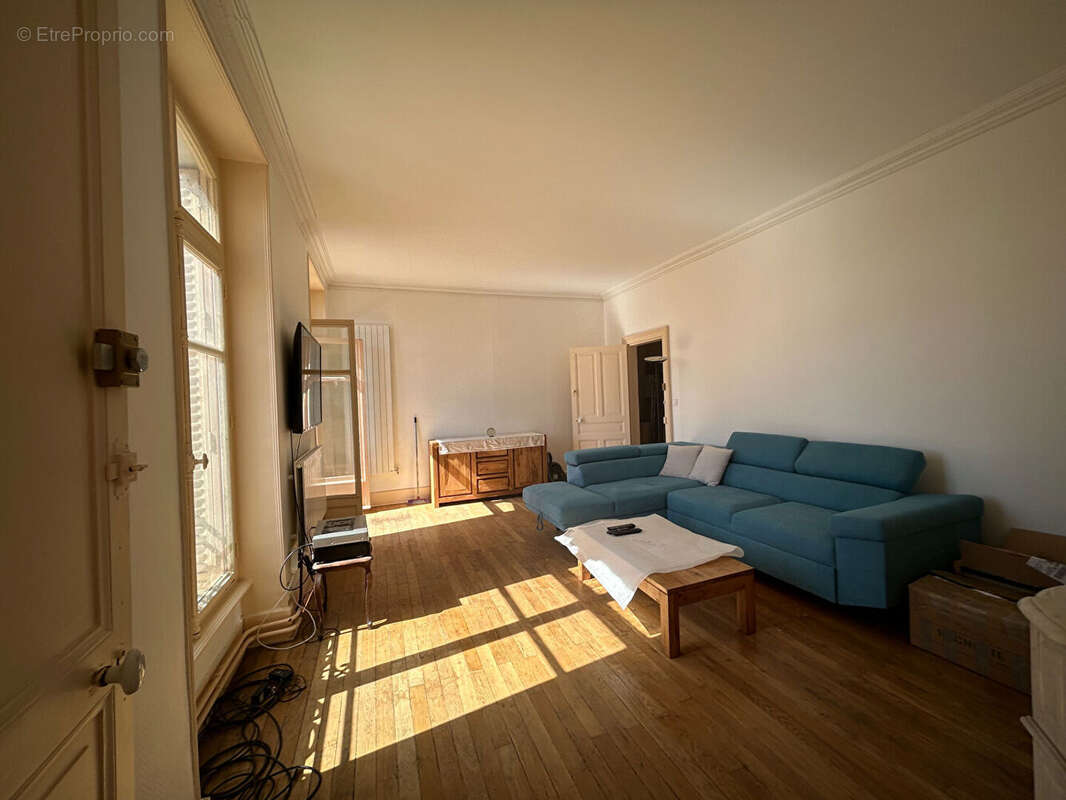 Maison à NERIS-LES-BAINS