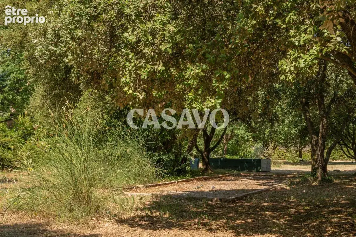 Vente Maison 8 pièces de 236m² - 13760 Saint-Cannat - photo 27