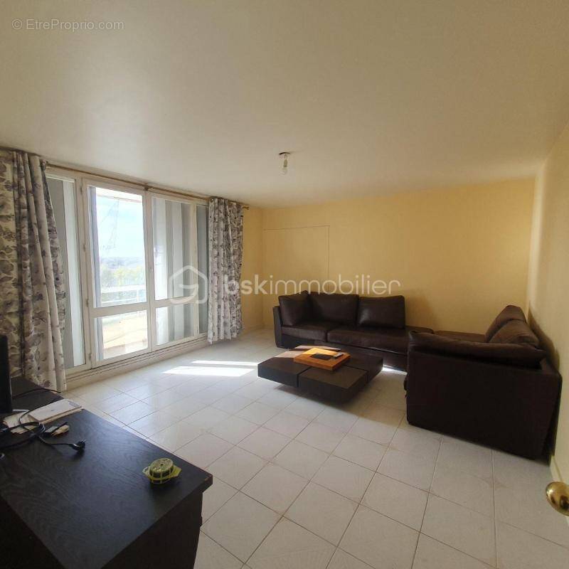 Appartement à BOISSY-SAINT-LEGER