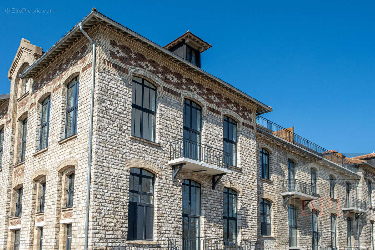 Appartement à CHAMPAGNE-SUR-SEINE