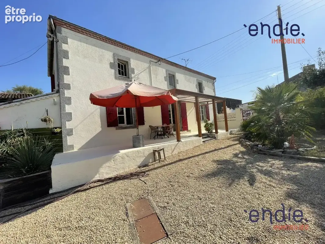 Maison 6 pièces 128 m² à vendre à Airvault (79600) - photo 1