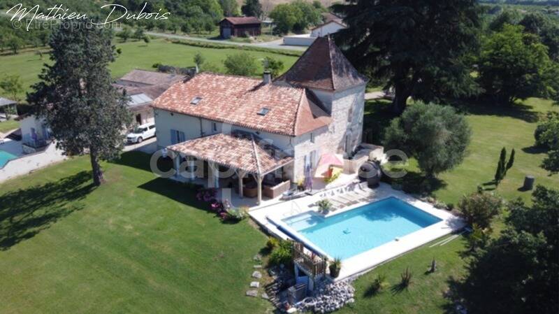 Maison à CASTELMORON-SUR-LOT