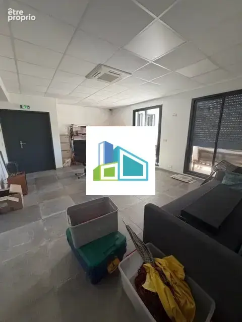Commerce 1 113 m² à vendre à Le Pradet (83220) - photo 4