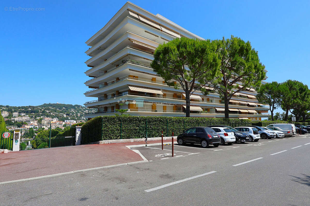 Appartement à LE CANNET