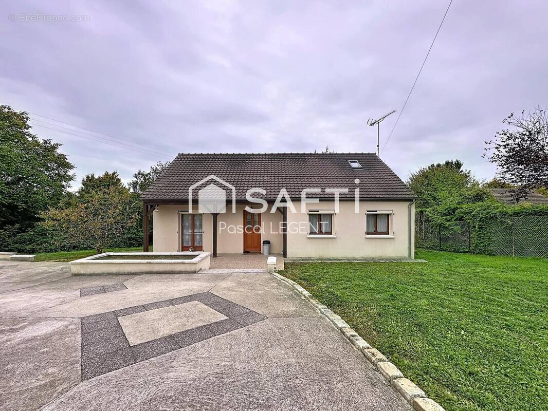 Photo 1 - Maison à VALLERY