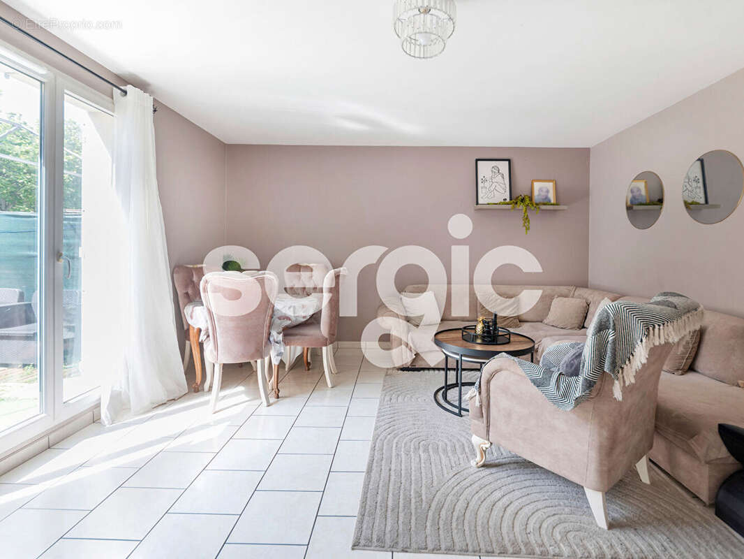 Maison à EVRY