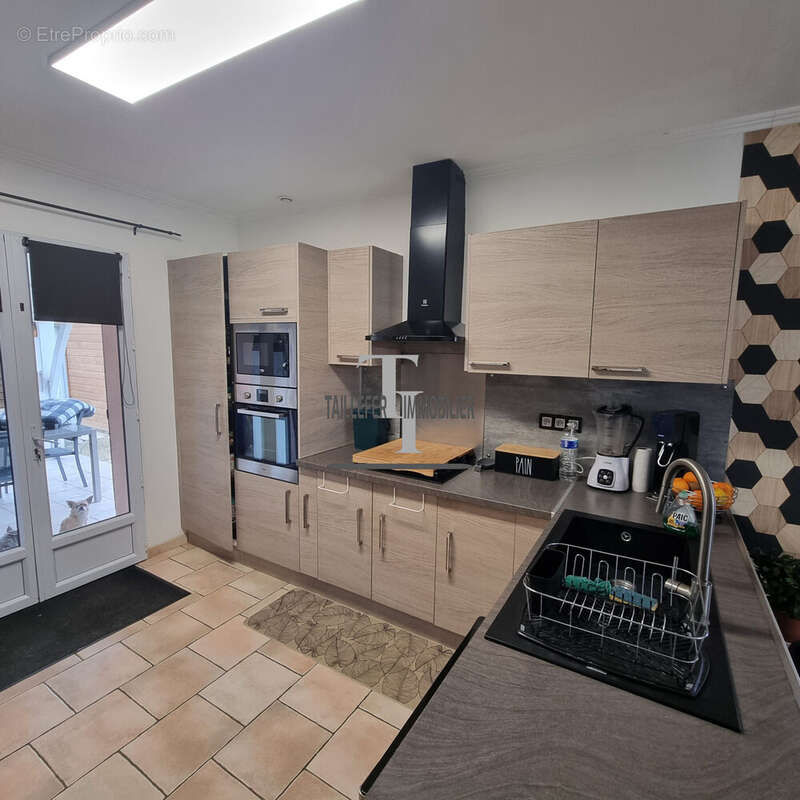 Maison à SAINT-ASTIER