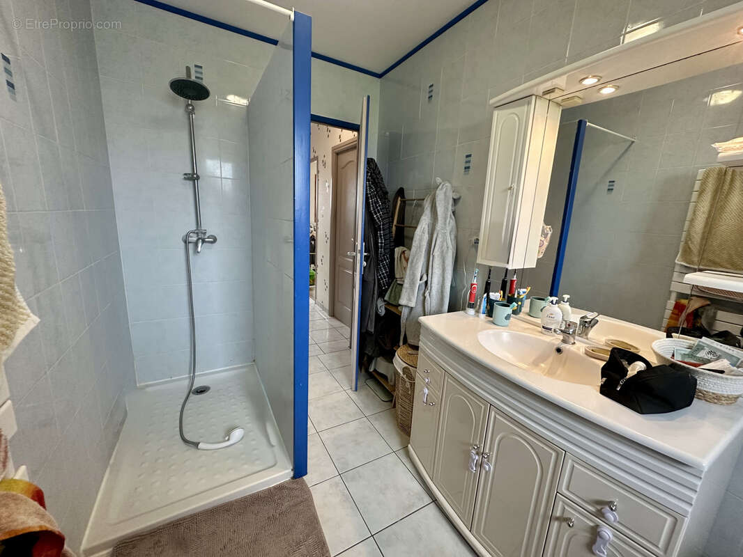 Maison à NOTRE-DAME-D'ALIERMONT