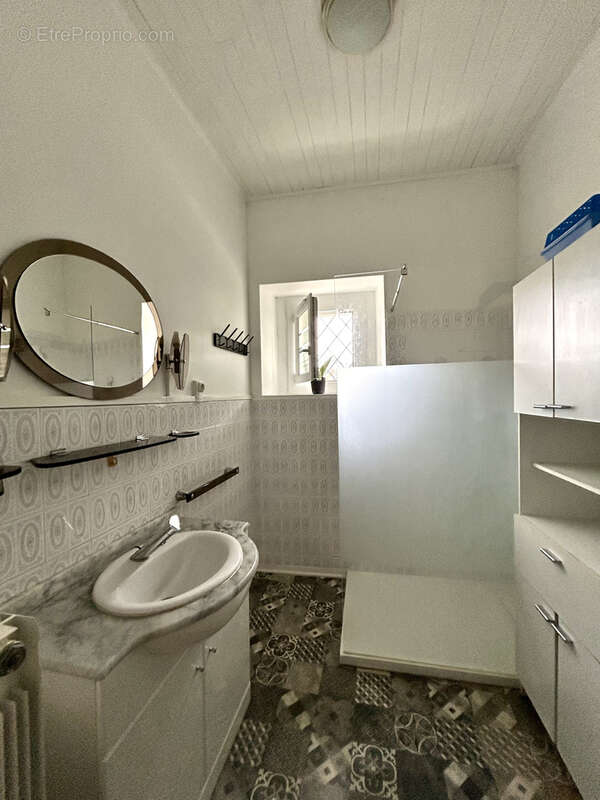 Maison T5 de 125 m2 avec jardin et atelier - photo 12