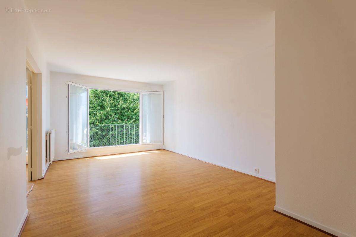 Appartement de 3 pièces de 63 m² à Boissy-Saint-Léger - photo 10