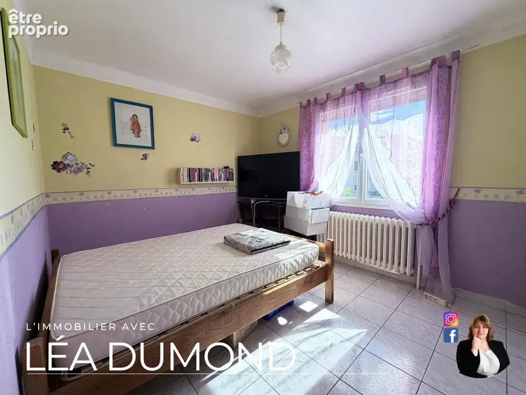 Maison familiale de 141 m2   4 chambres   Terrain de 1 170 m2   Saint-Romain-le-Puy - photo 11