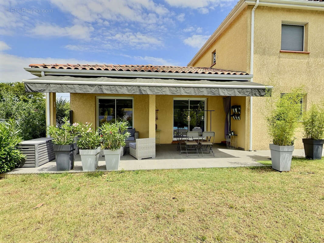 VERFEIL - Villa T5 avec piscine sur une magnifique parcelle de 1 826 m2 - photo 9