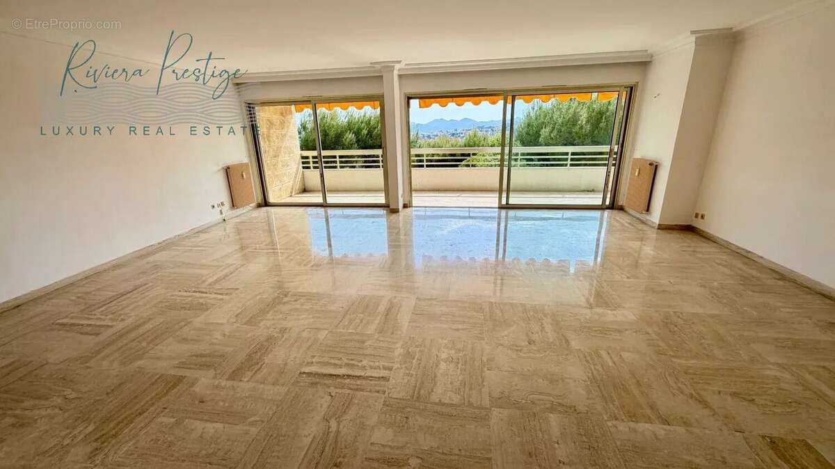 Appartement à LE CANNET