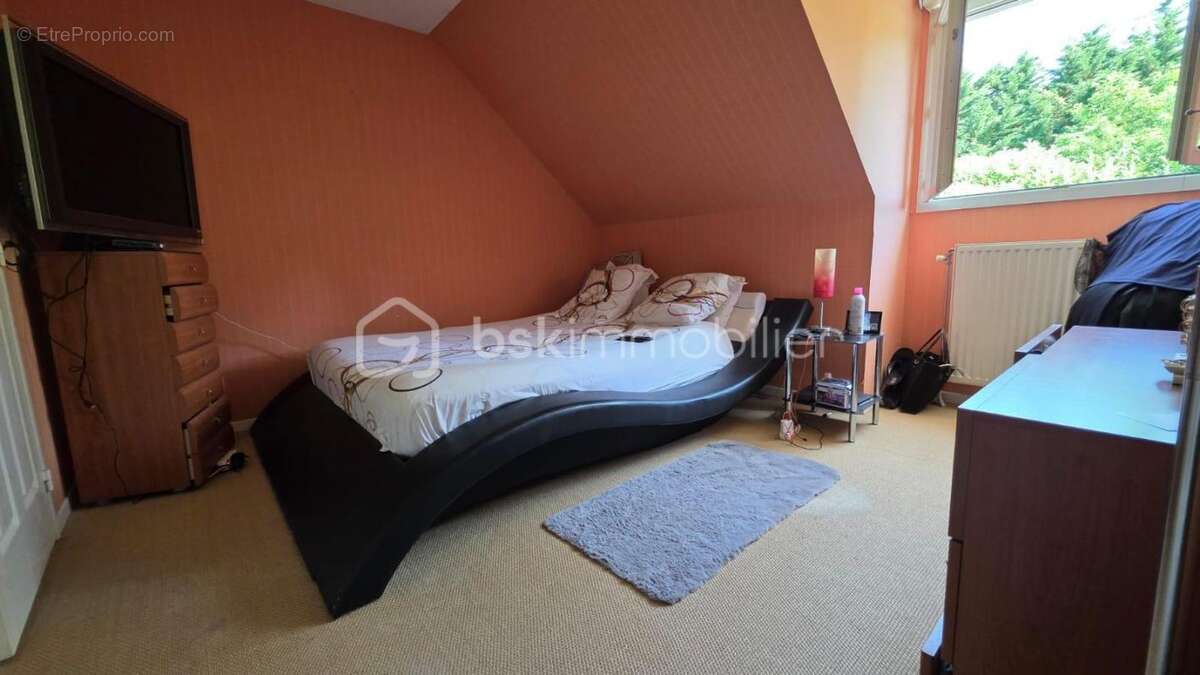 Maison à SAINT-PIERRE-DU-PERRAY