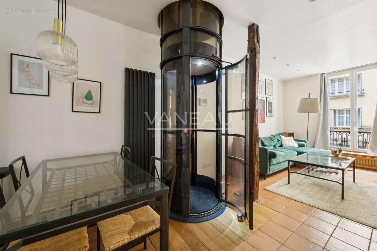 Appartement à PARIS-9E