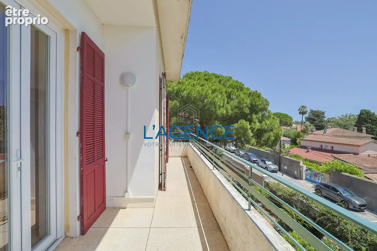 Appartement à HYERES
