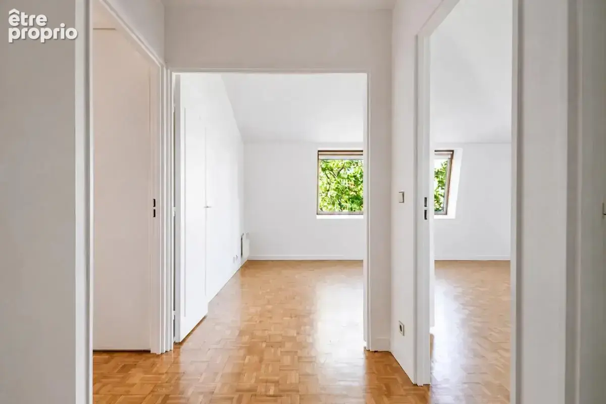 Appartement de 4 pièces de 92 m² à La Garenne-Colombes - photo 4