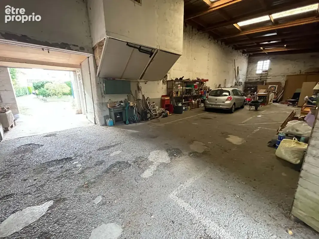 Bar le Duc, proche centre : Maison de caractère avec grand garage et terrain plat - photo 4