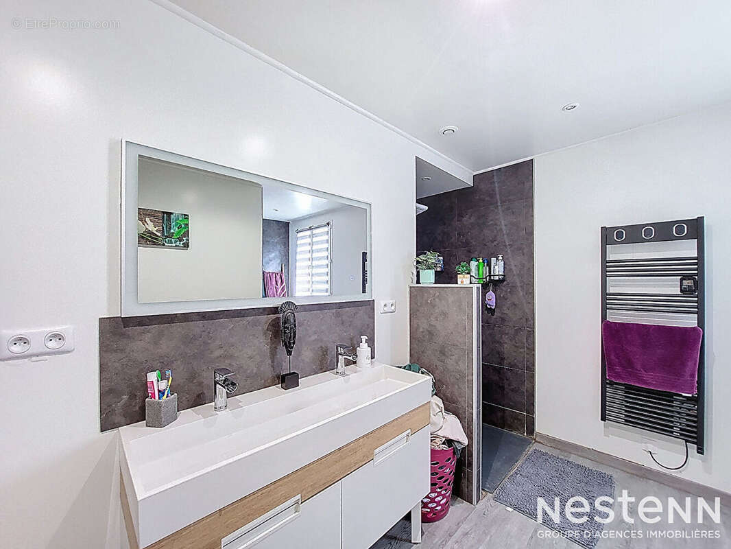 Maison à LARROQUE-ENGALIN