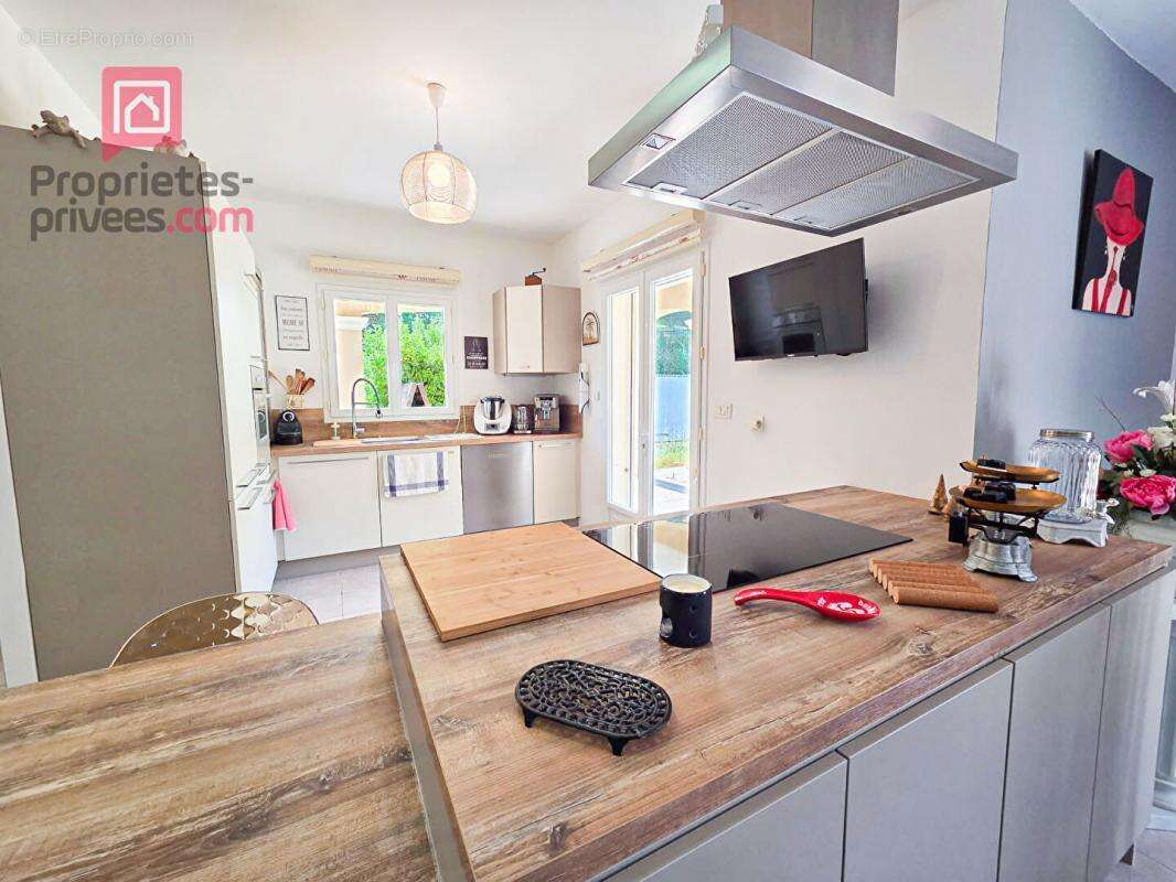 Maison à SAINT-PAUL-LES-FONTS