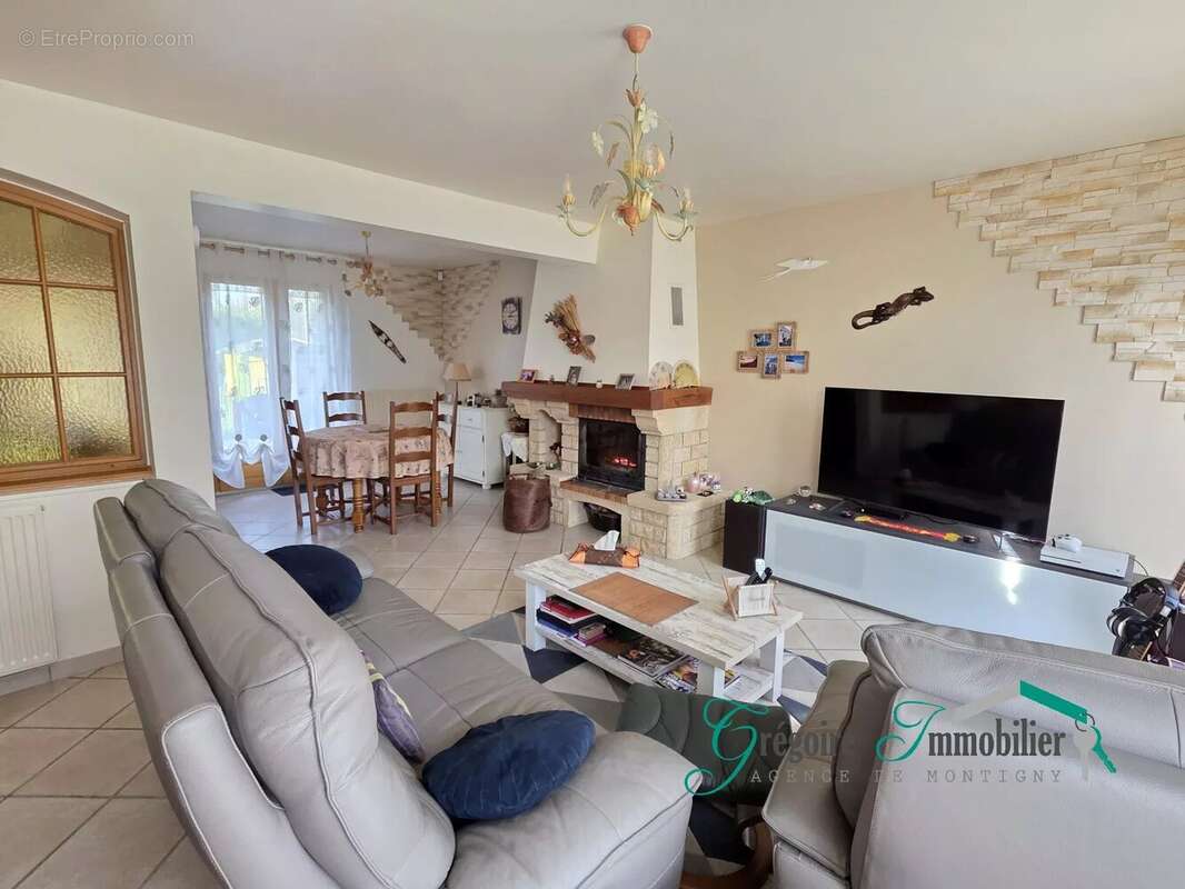 Maison à LA GENEVRAYE